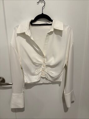 Silk cropped Button-Front Long Sleeve Top - White
